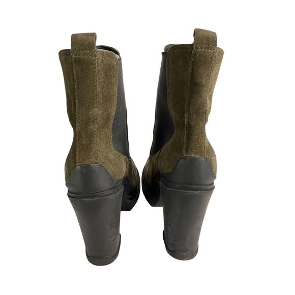 MARC FISHER LTD Green Suede RAMIO Pull On Lug Sole Ankle Boots Sz 7.5 NWOB - Picture 3 of 9